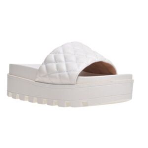 WILD PAIR Women's elevated white quilt slides size 8